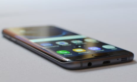 Samsung Galaxy S7 Edge running Android 6 Marshmallow