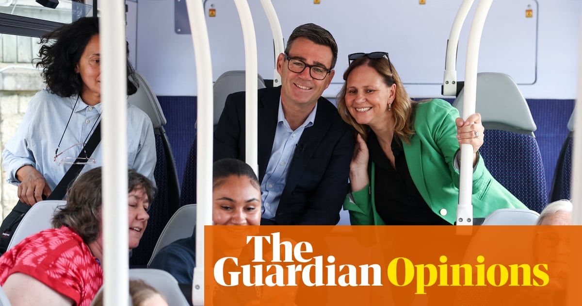 Andy Burnham áp giá trần vé xe buýt và kế hoạch phân quyền cho Anh (Ảnh: Toby Melville/PA)