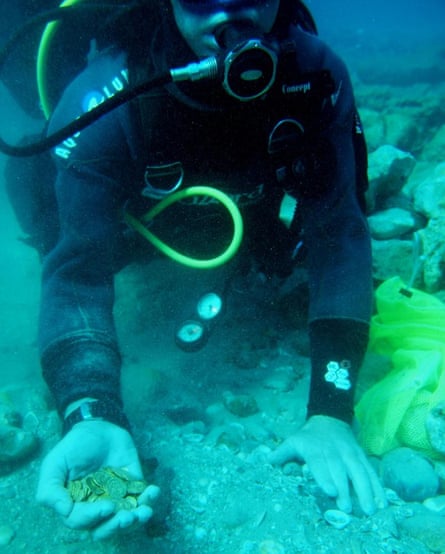 Divers find 'priceless' hoard of gold coins off Israel's Mediterranean coast | Israel | The Guardian