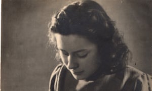 Freddie Oversteegen in 1943, when her innocent appearance made her an invaluable resistance fighter.