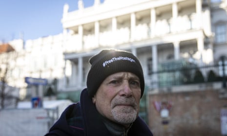Former US hostage in Iran, Barry Rosen begins a hunger strike in front of the ‚Palais Coburg where talks with Iran about the nuclear program take place in Vienna, Austria, Wednesday, Jan. 19, 2022.