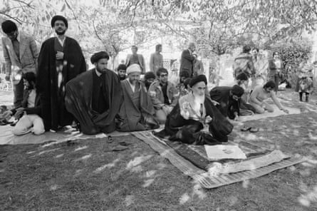 Khomeini and his acolytes