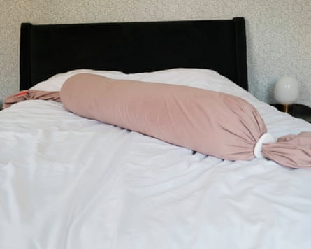 Pregnancy Pillows. Bbhugme