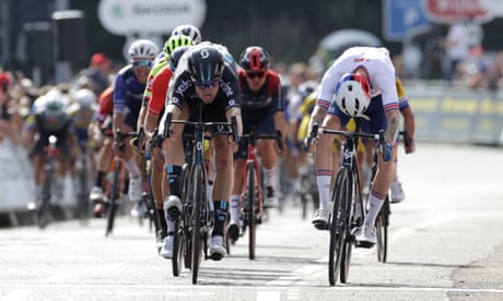 Tour of Britain: Cees Bol takes stage two sprint victory in dramatic photo finish