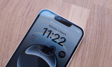 The notch at the top of the iPhone 16e screen.