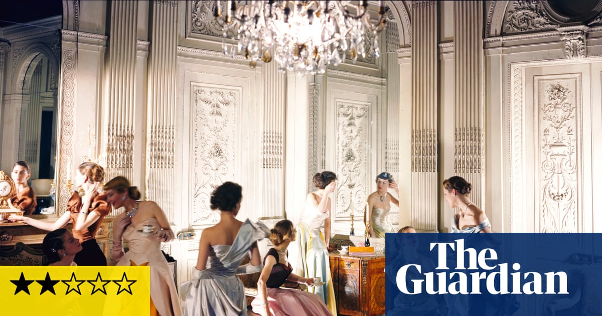 Cecil Beaton's Fashionable World review a narrow view of beauty from a borderline stalker