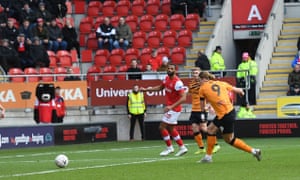 Tom Eaves of Hull City scores his side’s first goal.