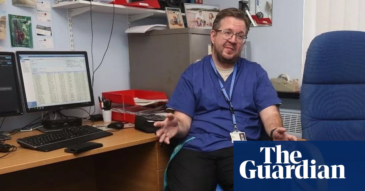 Cornwall surgeon accused of fraud over amputation of his own legs