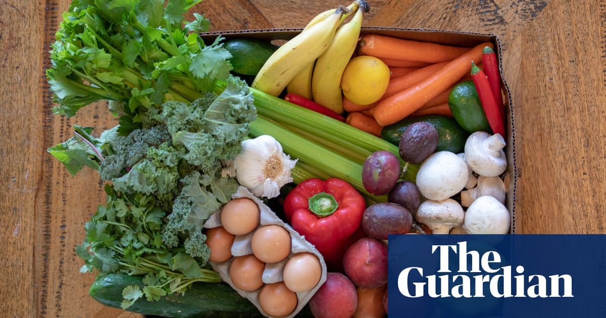 Vegetarians have 14% lower cancer risk than meat-eaters, study finds