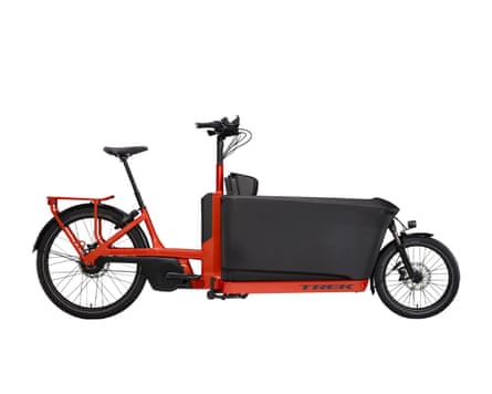 TREK Fetch+ 4 750Wh Electric Cargo Bike in lava Red