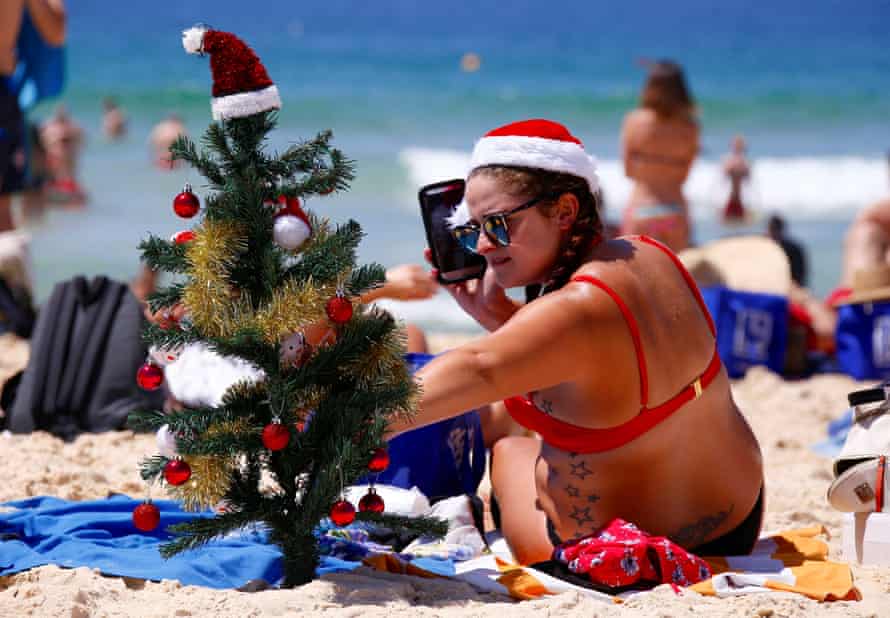 Adelaide Swelters Through Its Hottest Christmas Day Since 1945 Hobart The Guardian Christmas Day 2021 Weather Adelaide 2021