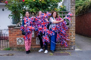 Surrey Gardens tenants in Walworth, London, take down the bunting after their street party