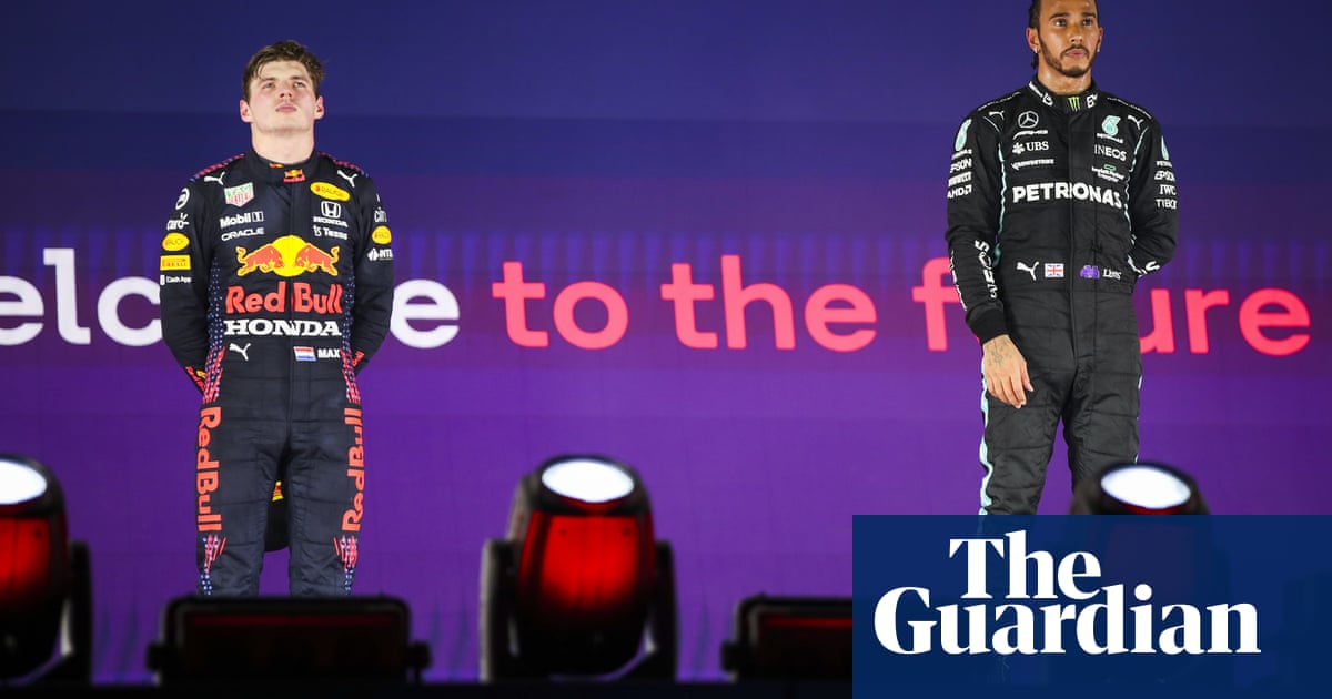 Lewis Hamilton dice que su rival por el título de F1, Max Verstappen, "no se rige por las reglas"