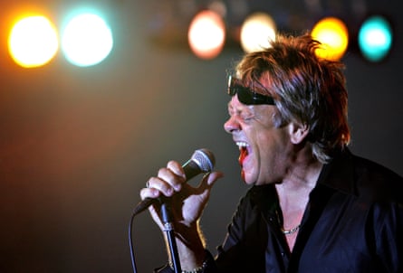Brian Howe performing in Florida in 2014.