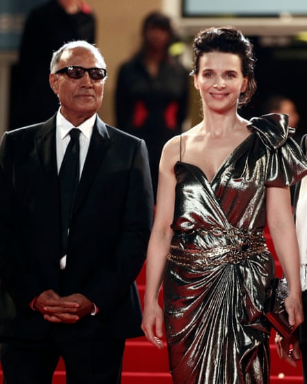 Kiarostami with frequent collaborator Juliette Binoche, Cannes 2010.