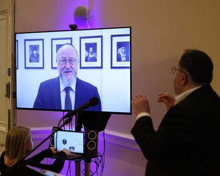 The chief rabbi Ephraim Mirvis, speaking at the event.