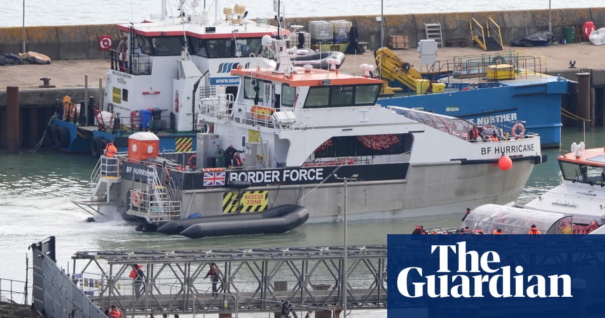 Several Migrants Die in English Channel Crossing