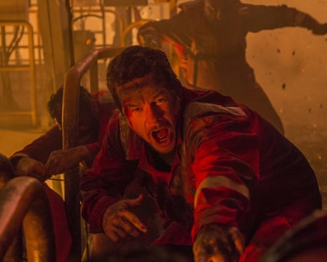 Mark Wahlberg in Deepwater Horizon.