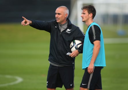 Under-20 World Cup: a guide to players and coaches to look out for | Soccer 3 Darren Bazeley the coach of New Zealand U-20s.