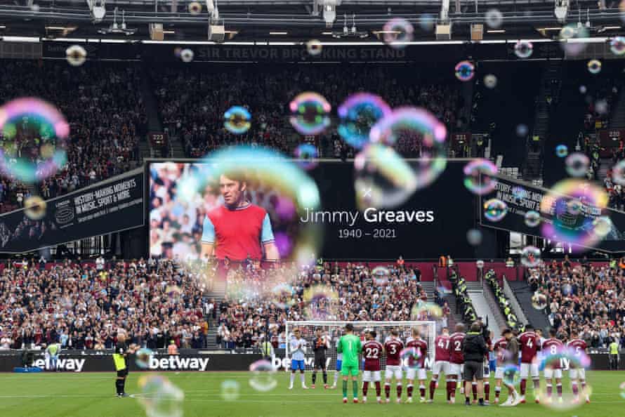 Bubbles float around the London Stadium as players and fans pay tribute to Jimmy Greaves before West Ham’s match against Manchester United