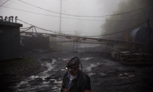 How much does a coal miner make