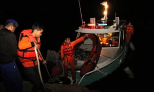 Bad weather has been hindering the search and rescue mission for the capsized boat on Lake Toba.