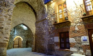 A medieval passageway in Buitrago del Lozoya.