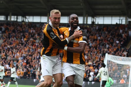 Semi Ajayi and Oli McBurnie celebrate Hull’s opening goal