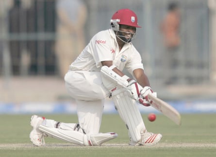 Brian Lara sweeps against Pakistan in November 2006