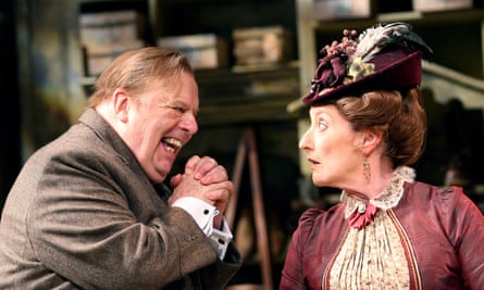 John Savident (Horatio Hobson) and Judith Paris (Mrs Hepworth) in Hobson’s Choice at the Chichester Festival theatre, 2007.