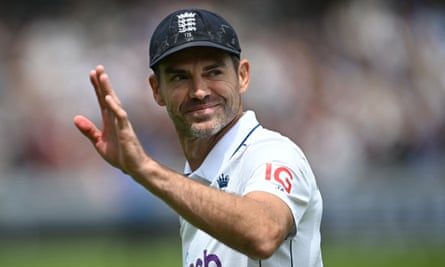 Jimmy Anderson waves goodbye at Lord’s.