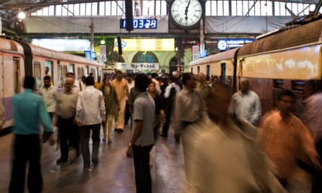 Crowds at Mumbai railway station