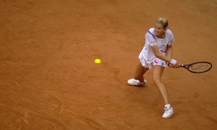 Monica Seles in action at the French Open in 1990.