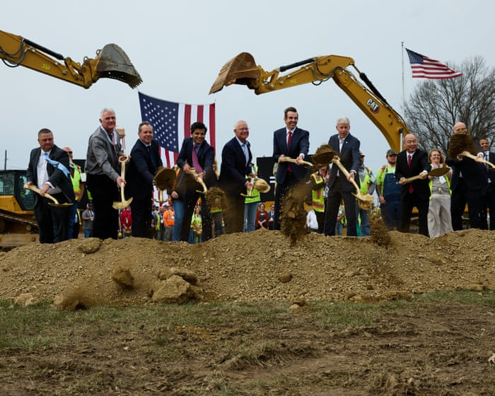 Hope and concern swirls for Ohioans around ‘world’s largest datacenter’