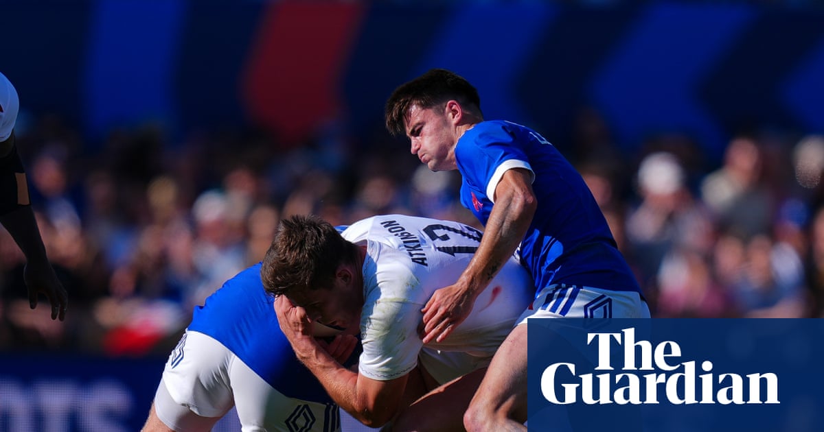 Janse van Rensburg fluffs chance on England debut in defeat against France