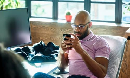 Don T Text Your Ex Why Self Isolation Isn T The Time To Try To