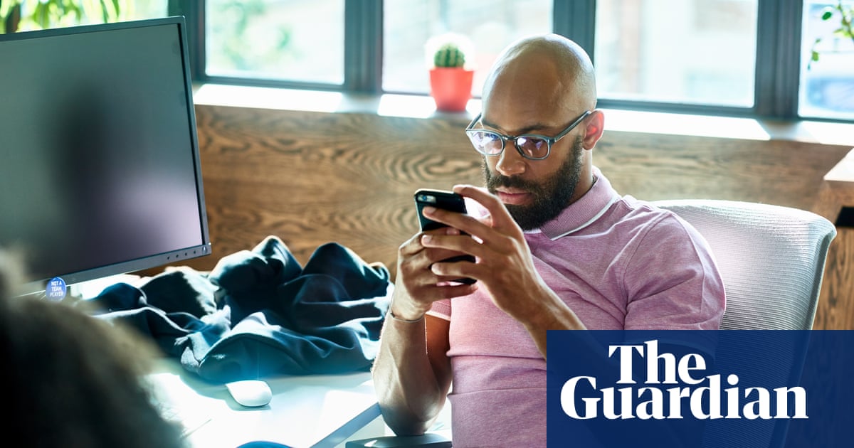 Don T Text Your Ex Why Self Isolation Isn T The Time To Try To