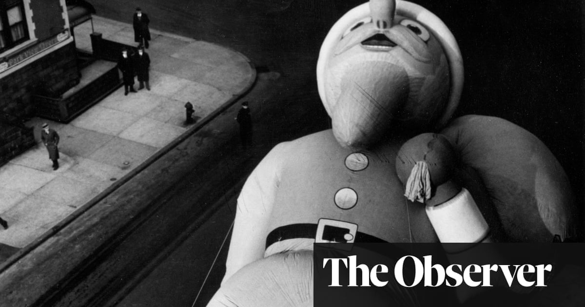 Фотографът Артър Фелиг известен още като Weegee става свидетел на