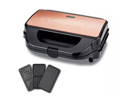 Tower 3 in 1 Deep Filled Sandwich Maker with three different plates displayed.