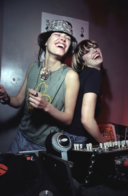 Mairead Hayden and Tabatha Denholm of Queens of Noize