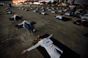 Record Death Tolls In Mexico And Brazil Add To Fears Of Covid 19 Surge In Latin America World News The Guardian