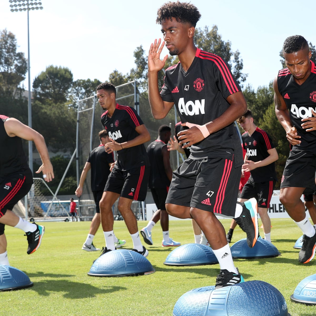 Pogba Signings And Sparkle Mourinho S Key Issues At