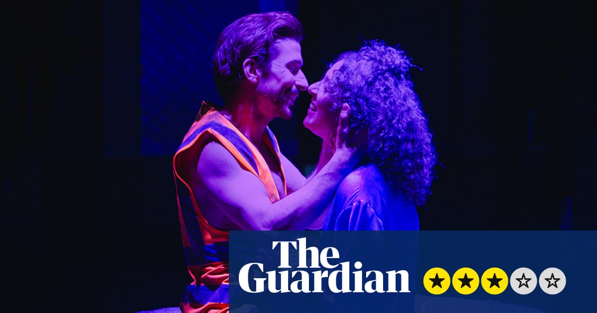Romeo and Juliet Review: Russell Kane and Natalie Casey Turn Tragedy Into a Midlife Comedy