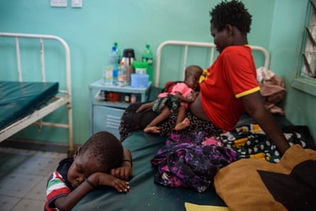 A mother and her children at the acute malnutrition ward in Lodwar hospital