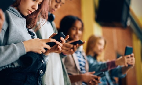 Let kids be kids': LA becomes largest US school district to ban phones in class | Los Angeles | The Guardian