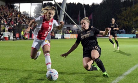 Vivianne Miedema strike sinks Ajax as Arsenal edge into WCL group stage | Ladies's Champions League 1 Ajax’s Victoria Pelova battles the Arsenal captain, Kim Little, for possession