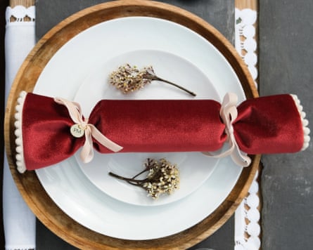 Holly & Co Supplies For Life Luxury Velvet Reusable Christmas Pom Pom Cracker