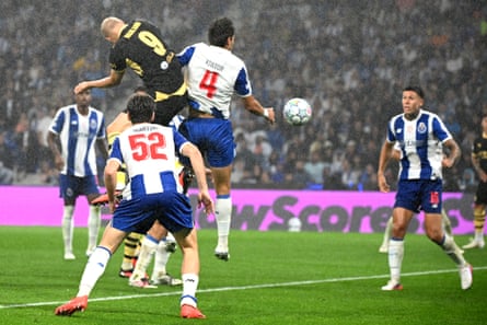 Erling Haaland outjumps Jakub Kiwior to head City into the lead Erling Haaland outjumps Jakub Kiwior to head City into the lead
