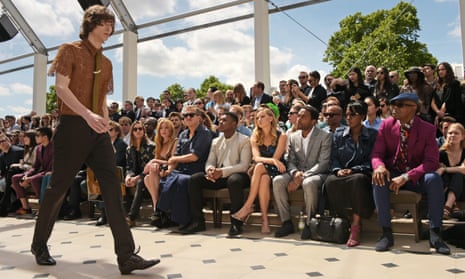 How to fit in at London fashion week: a beginner's guide | London fashion week | The Guardian How to fit in at London fashion week: a beginner's guide | London fashion week | The Guardian
