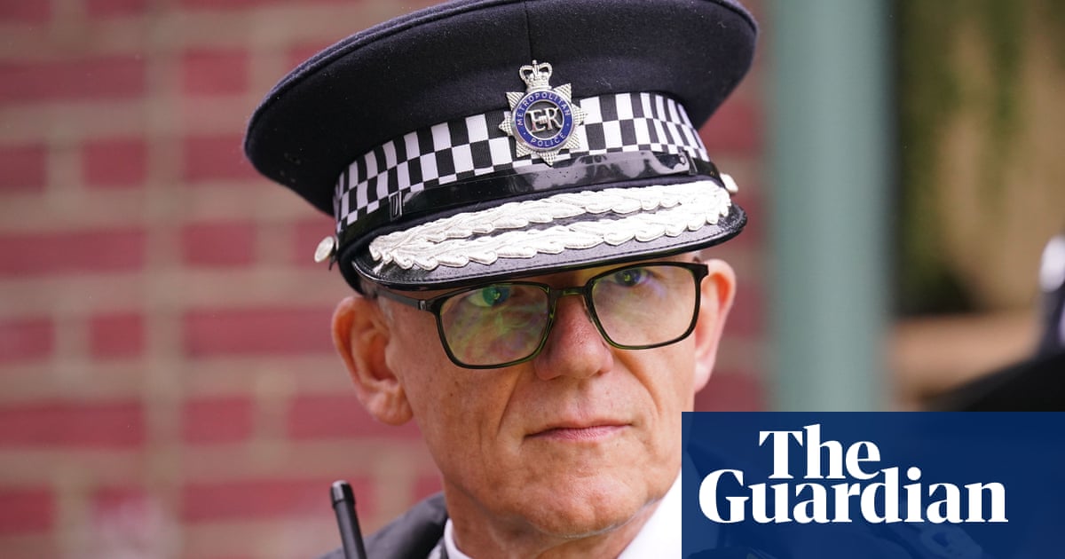 Met police chief hails race action plan as ‘a step in the right direction’ Met police chief hails race action plan as ‘a step in the right direction’